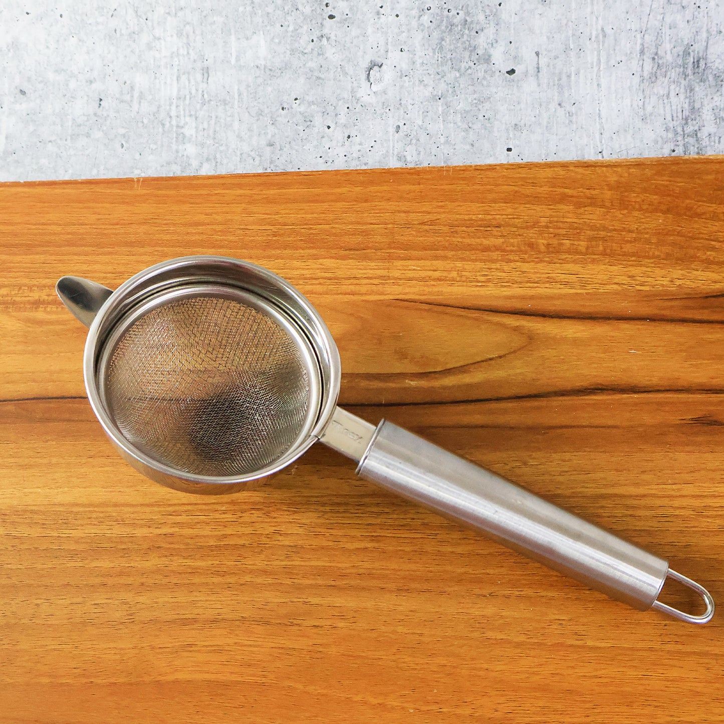 Supermom Medium Euro Mesh Strainer (1 Pc)